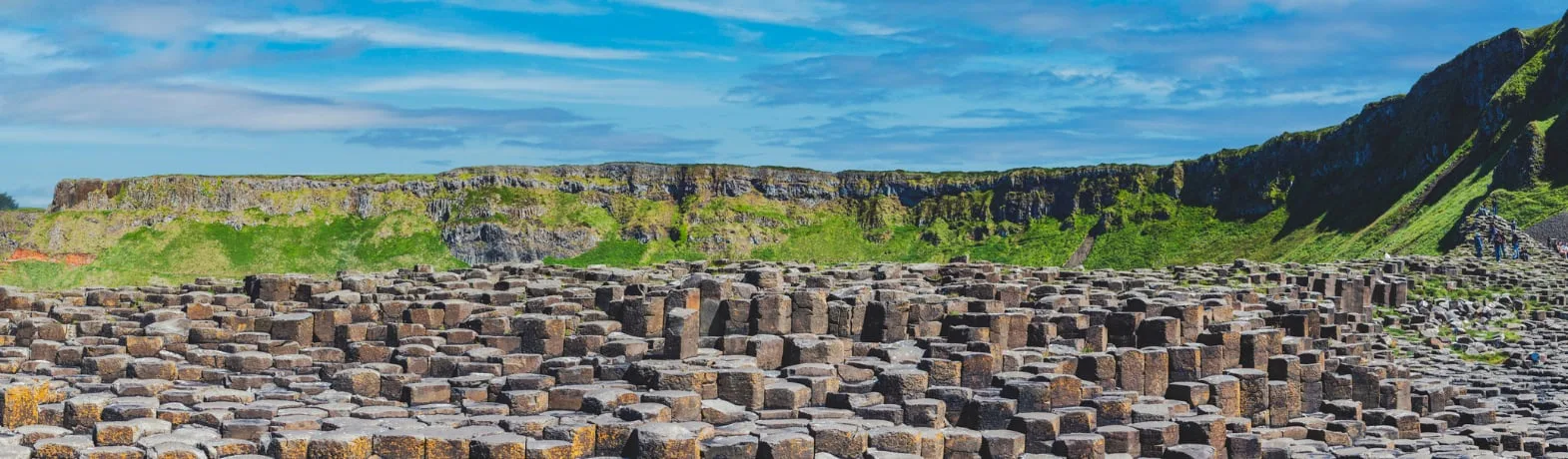 Banner image for content hub page: Shipping to Northern Ireland from the UK