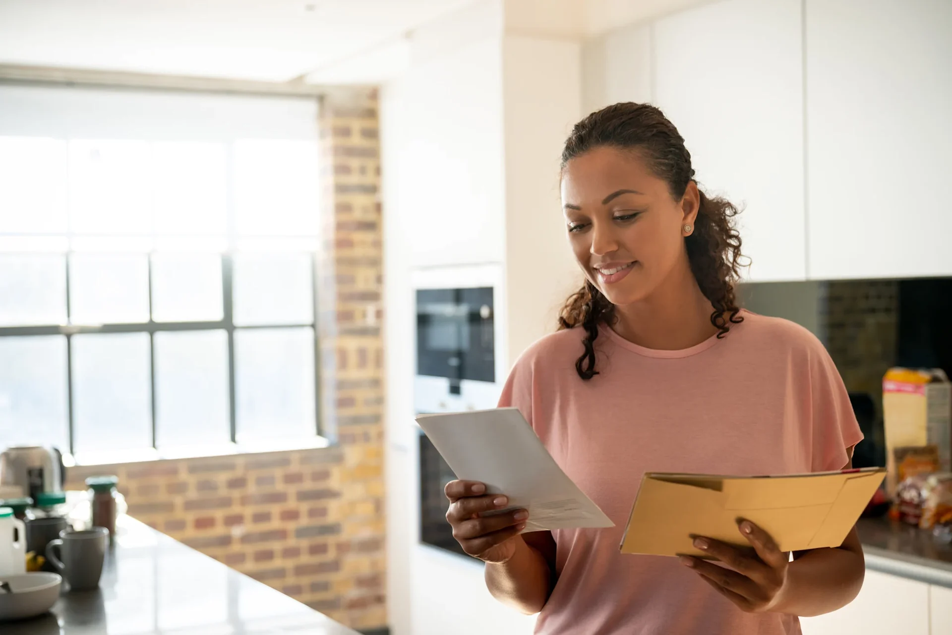 woman reading letter